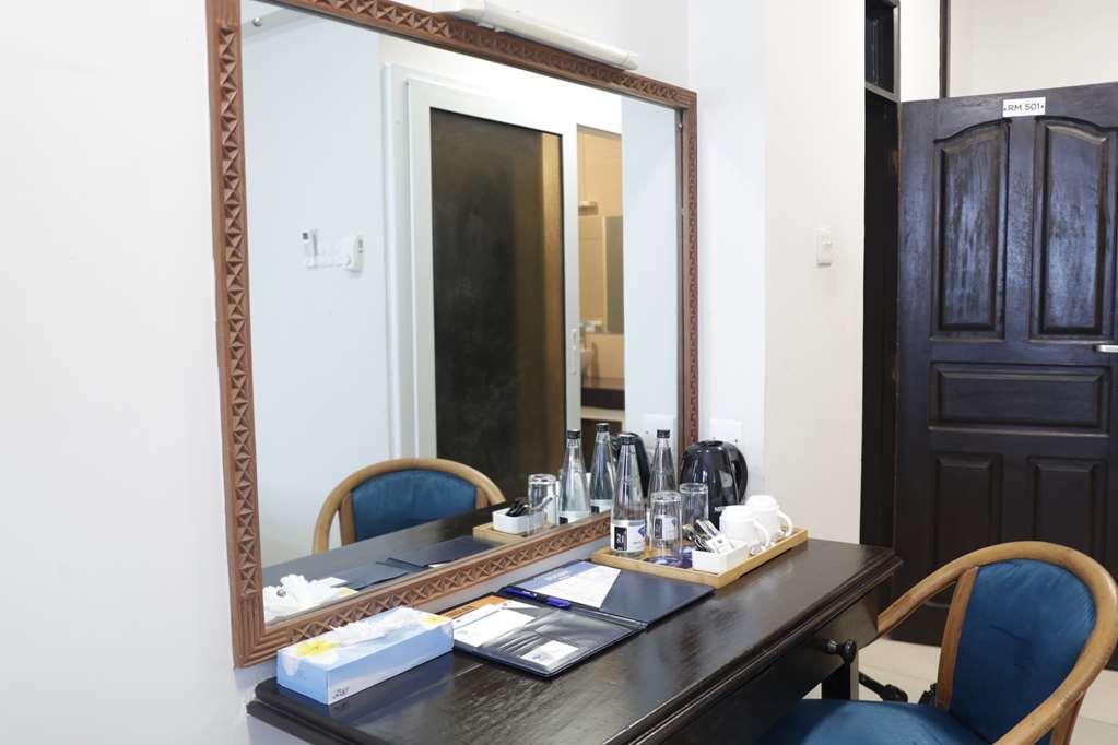 Hotel Sapphire Mombasa Quarto foto