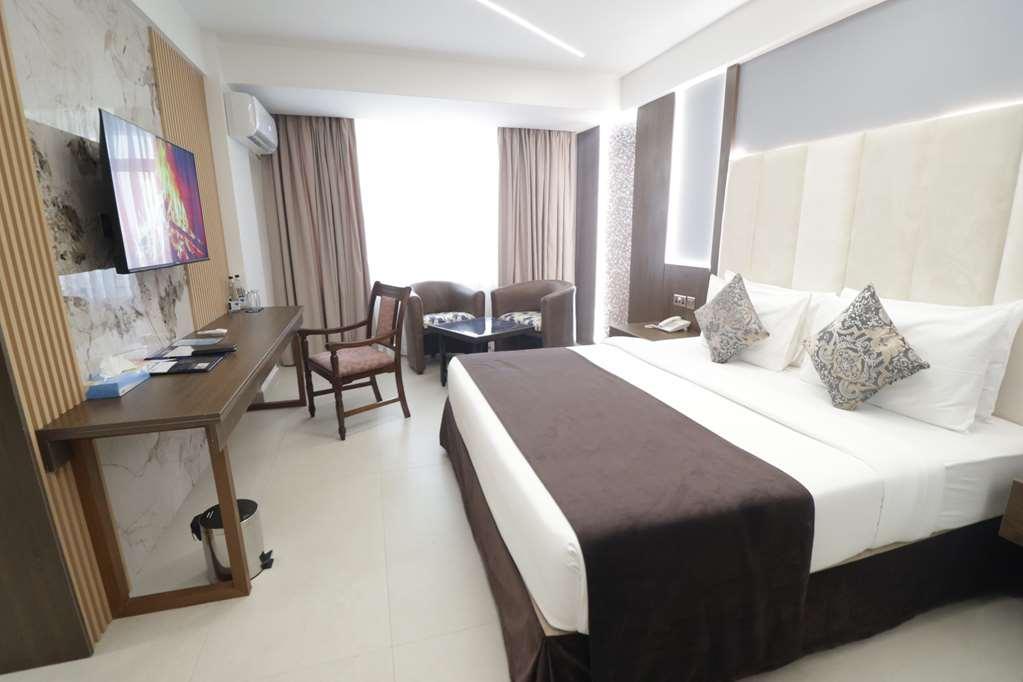 Hotel Sapphire Mombasa Quarto foto